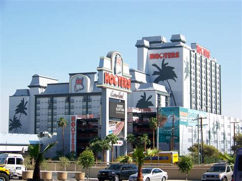 hooters hotel and casino las vegas